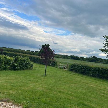 Little Park Farm Queen Anne Farmhouse & Apartments Stratfield Mortimer エクステリア 写真