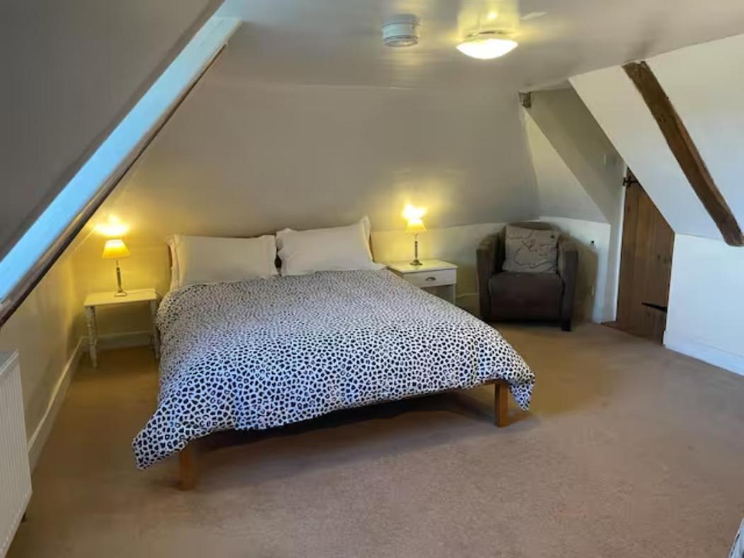 Little Park Farm Queen Anne Farmhouse & Apartments Stratfield Mortimer エクステリア 写真
