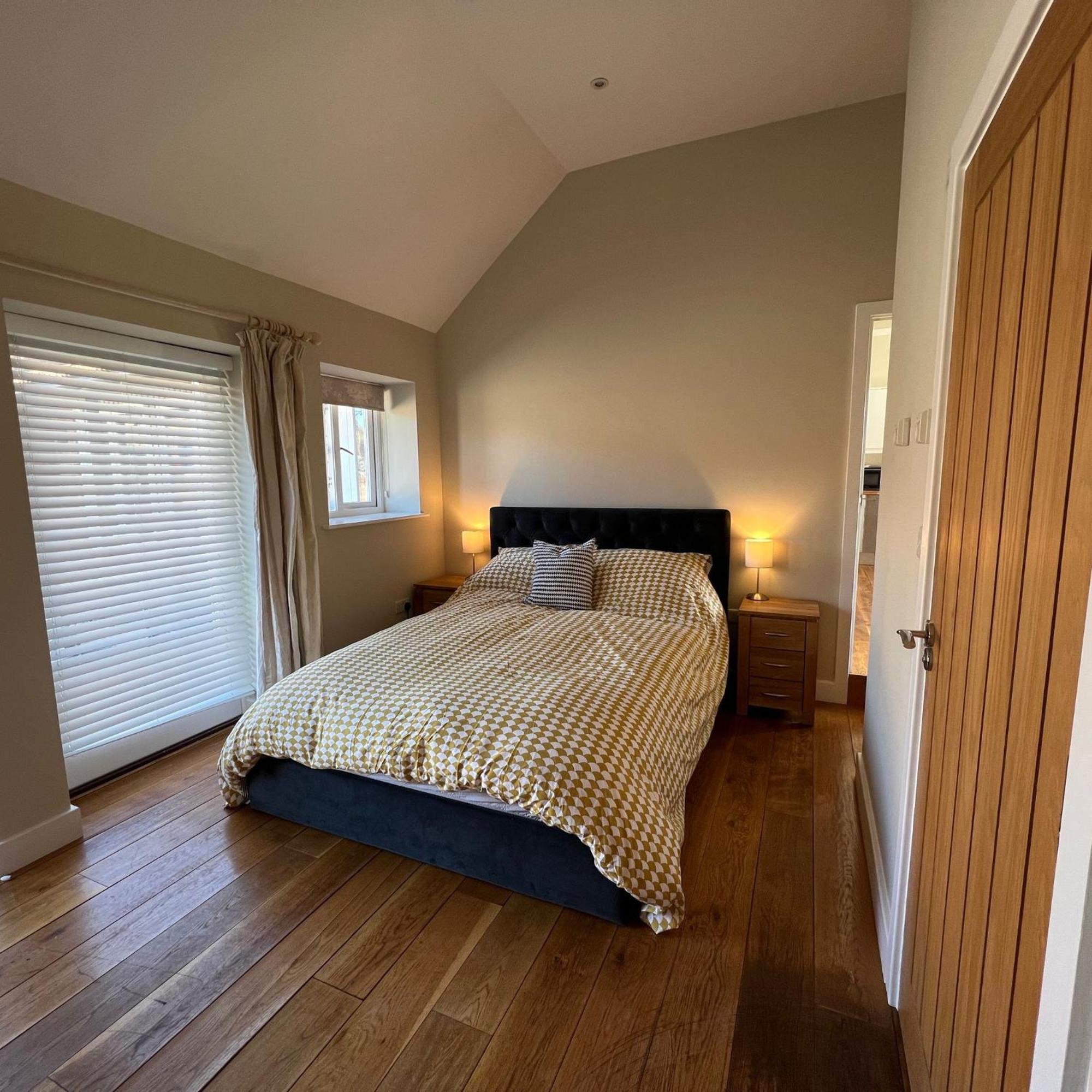 Little Park Farm Queen Anne Farmhouse & Apartments Stratfield Mortimer エクステリア 写真